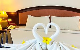 โรงแรมคริสตัล กระบี่